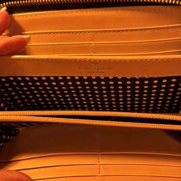 Wallet - Picture 3 of 4